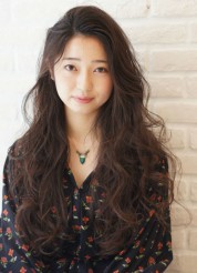 無造作ウェーブロング